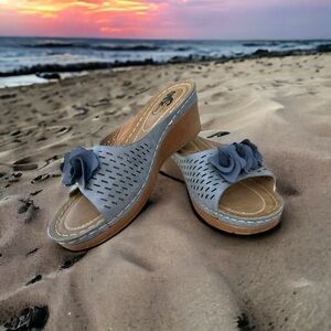 Good Choice Juliet Wedge Sandals Gray Floral Perforated Slip-On Women's Shoes